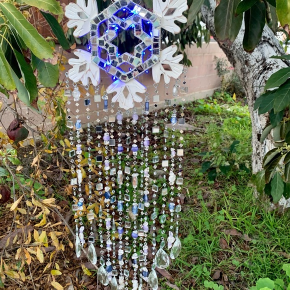 Winter Wonderland Blue Light Wind Chime Sun Catcher w/ Mosaic Mirrors & Crystals - Picture 4 of 11